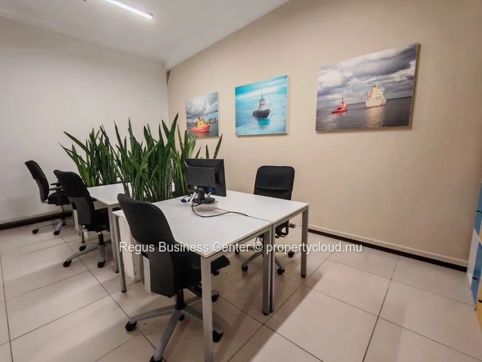 Accès tout compris aux salons d'affaires à Regus Grand Bay Central